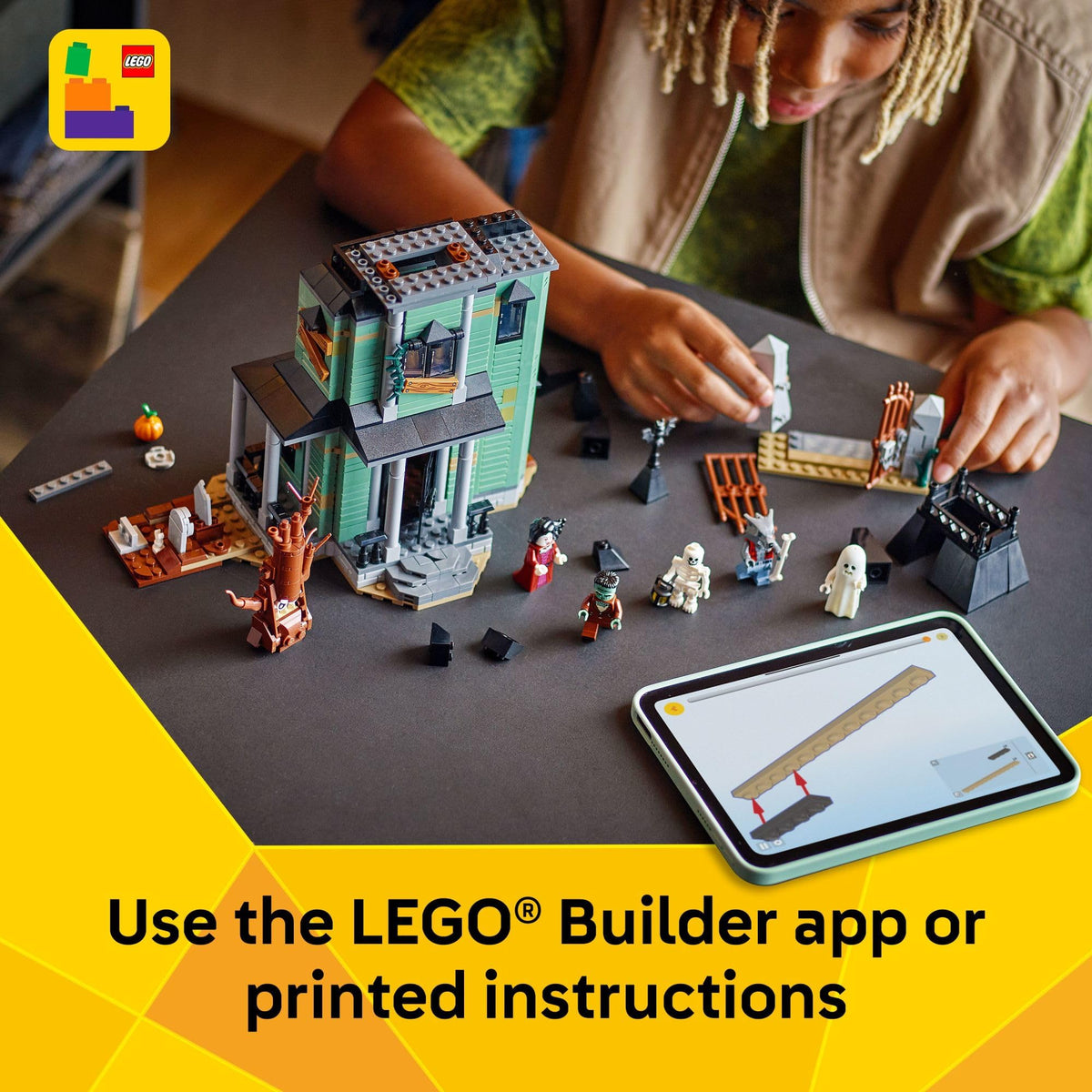 LEGO Creator 3 in 1 Haunted Mansion Building Toy for Kids - Halloween Building Blocks & Learning Toy for Girls & Boys, Ages 9+ - Build a Haunted House, Train, or Ship - Gift for Birthdays - 31167 🍁 All In One Marketplace Canada