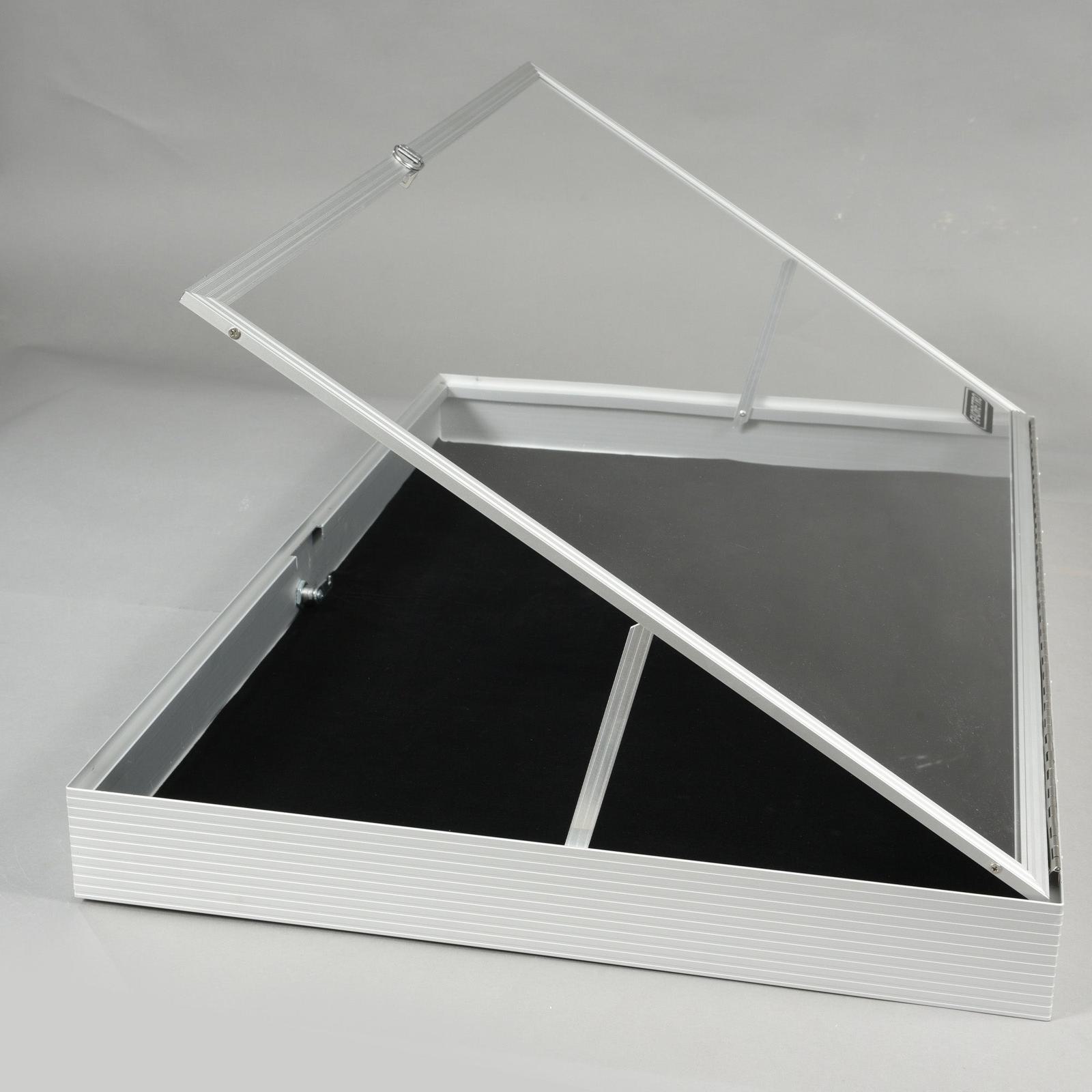 EVORETRO Lockable Display Case 36 x 24 x 4